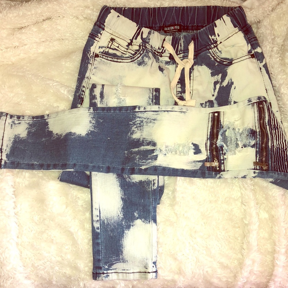 Destroyed Denim Ribbed Skinny Jeans